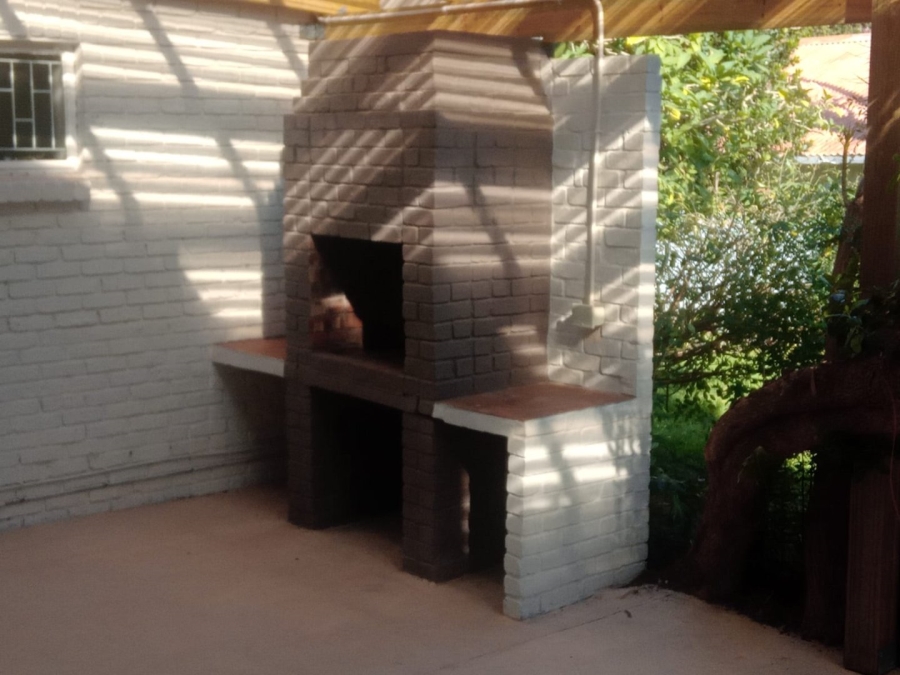 4 Bedroom Property for Sale in Noorsekloof Eastern Cape